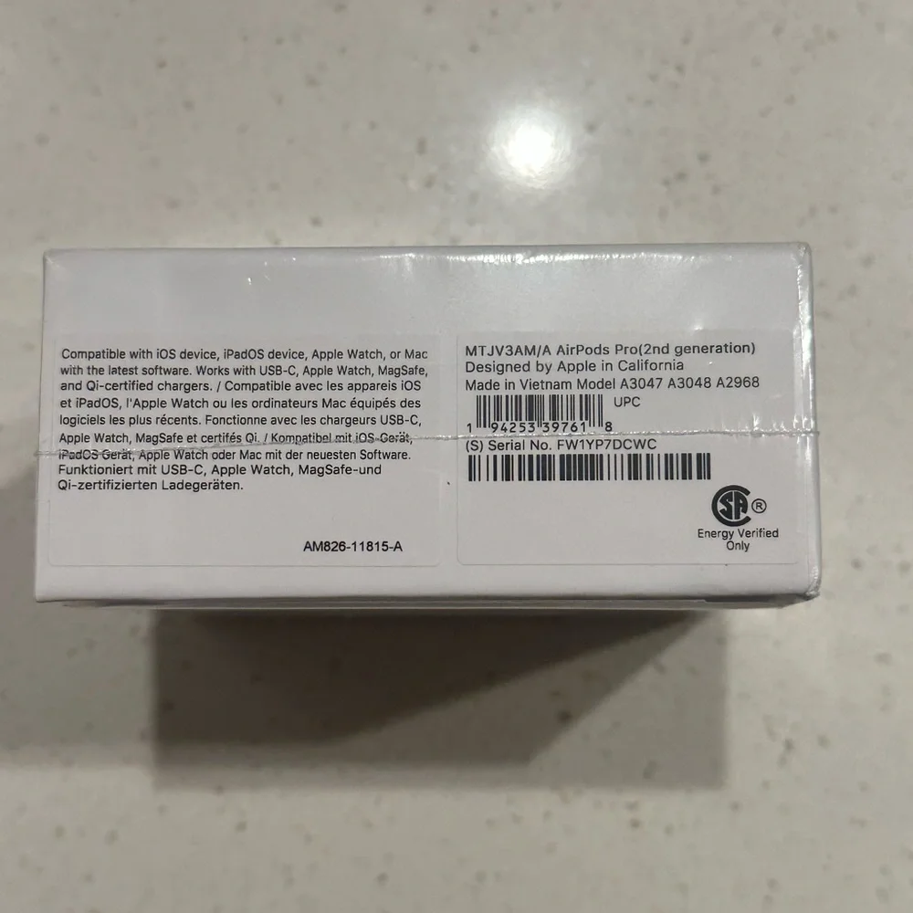 White Wireless Earbuds